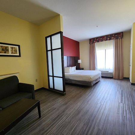 Days Inn & Suites By Wyndham Houston / West Energy Corridor Eksteriør bilde