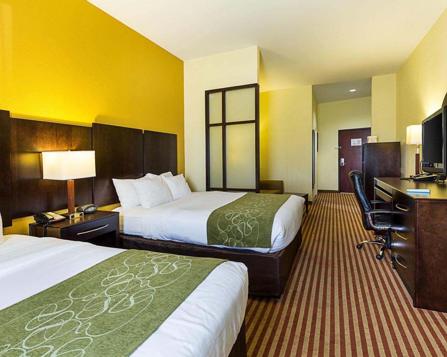 Days Inn & Suites By Wyndham Houston / West Energy Corridor Eksteriør bilde